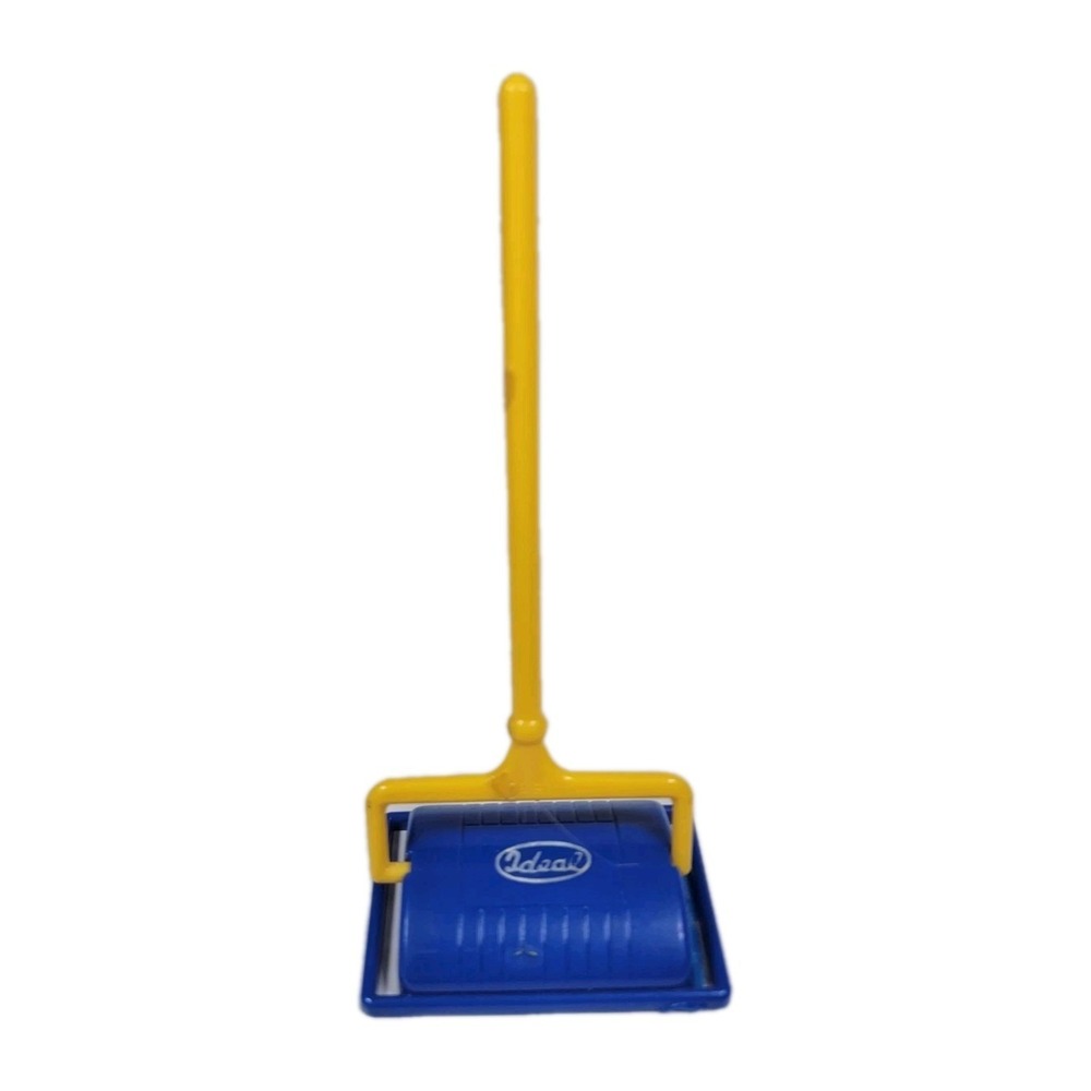 Vintage Ideal Dollhouse Carpet Sweeper Yellow &‎ Blue